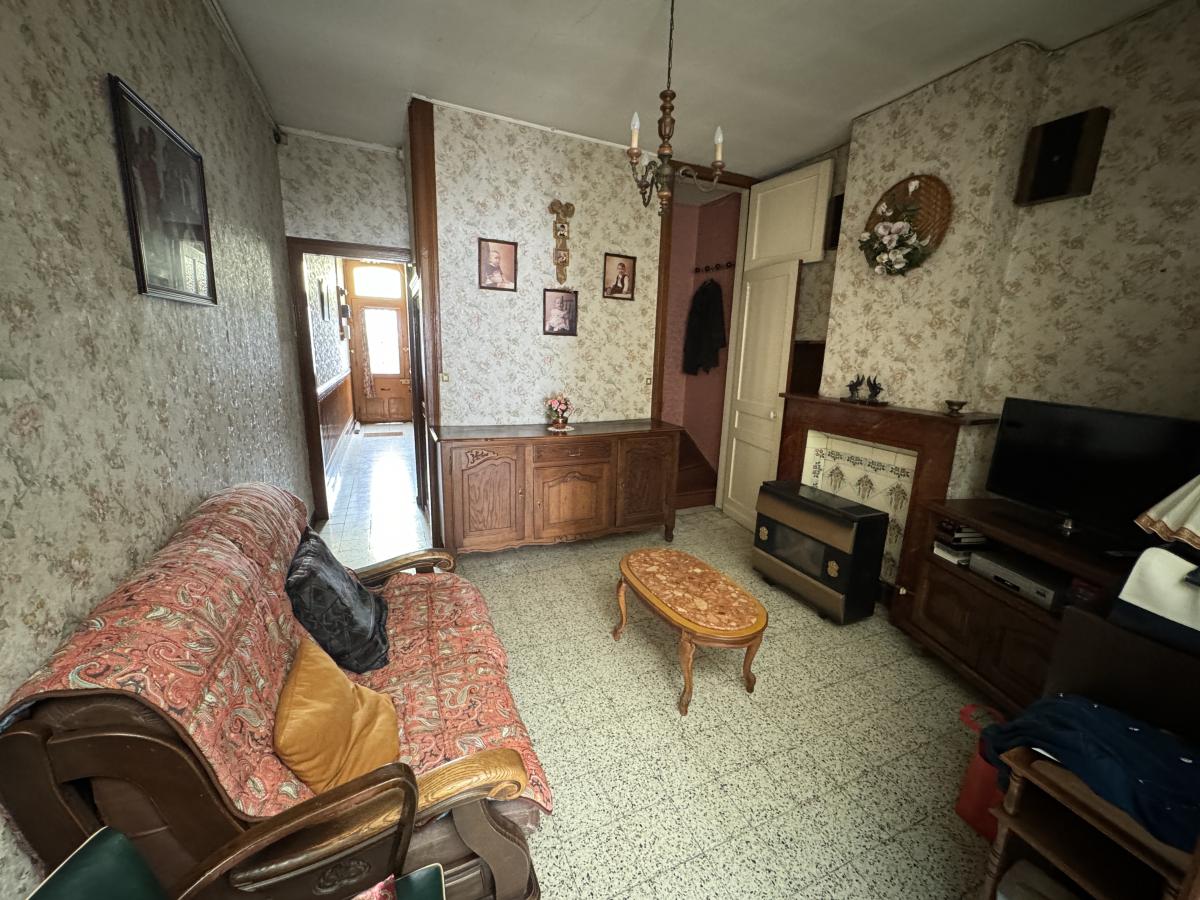 Maison de ville à rénover à Denain 2 ch poss 3