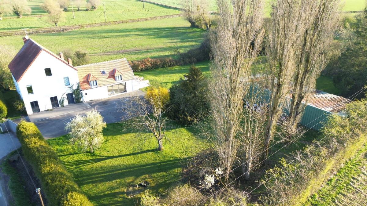 EXCLUSIVITE Pont sur Sambre