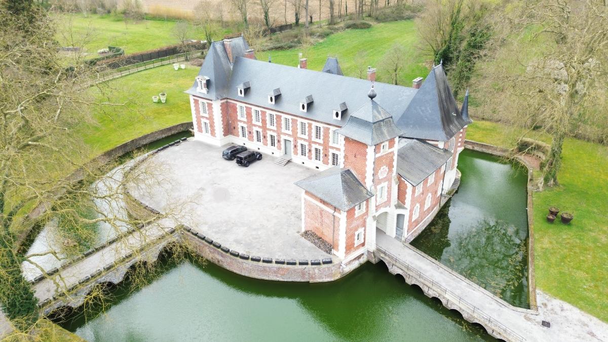Magnifique Château du XVIIIème Siècle à Vendre ? Proche de Valenciennes, Frontière Belge