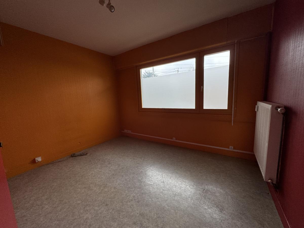 Appartement type 3 en rez-de-chaussée Valenciennes proche Rhônelle