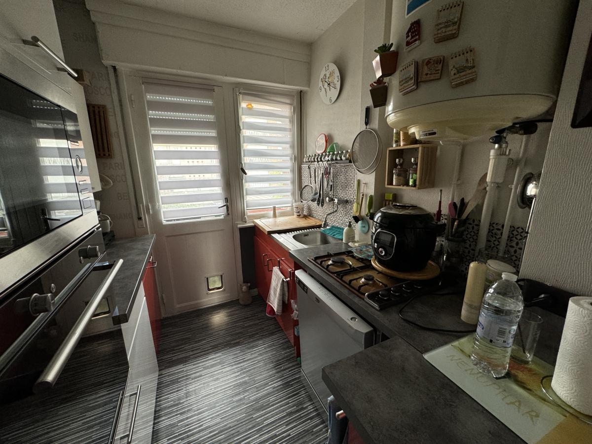 Appartement Type 4 traversant avec balcons centre ville de Valenciennes
