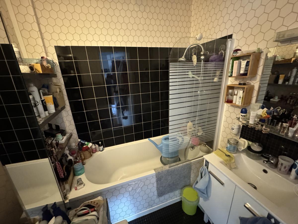 Appartement Type 4 traversant avec balcons centre ville de Valenciennes