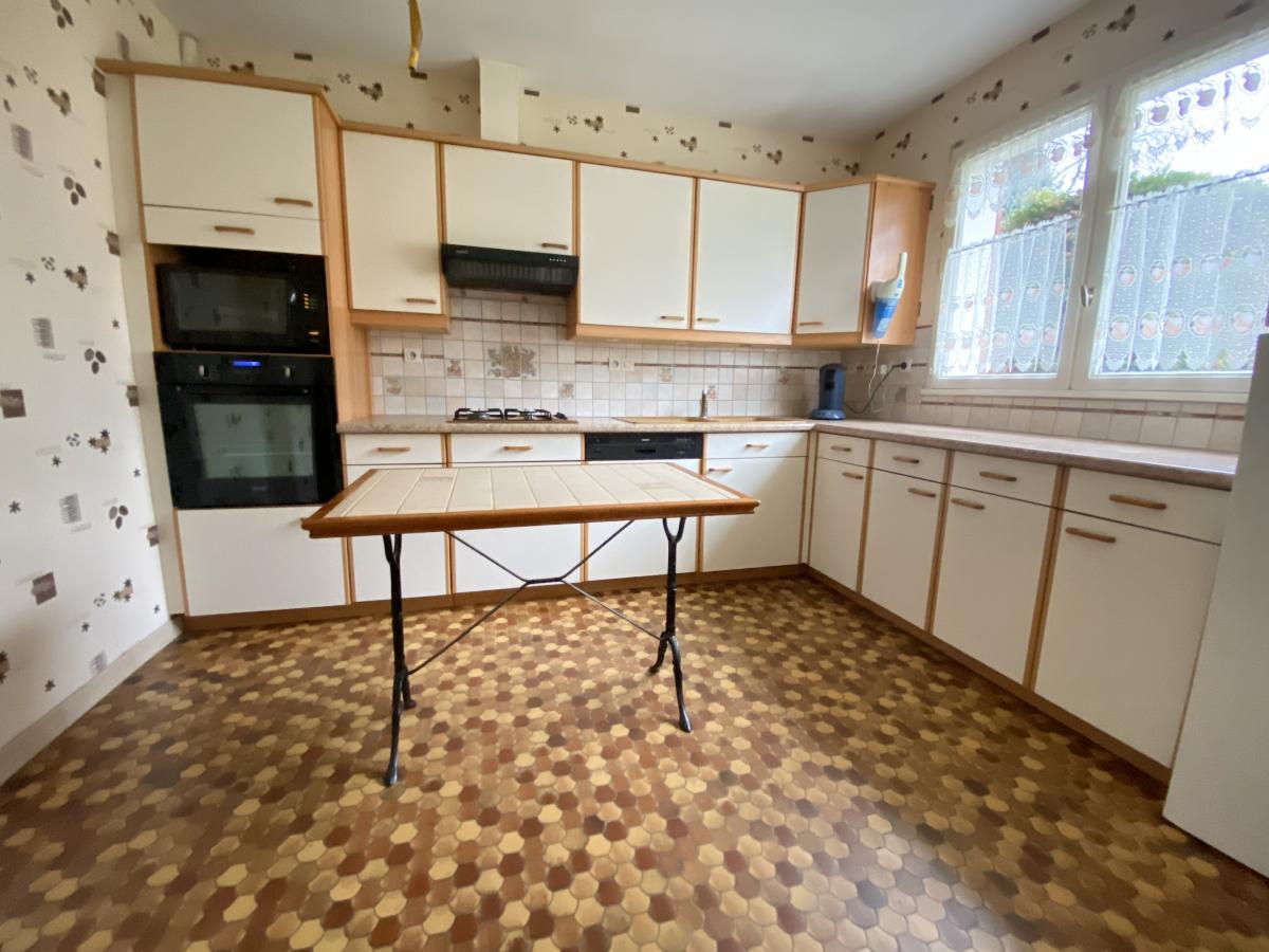 Aubry du Hainaut, pavillon individuel de plain-pied