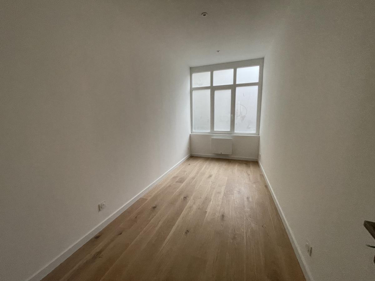 Place D'armes Beau T3 enti