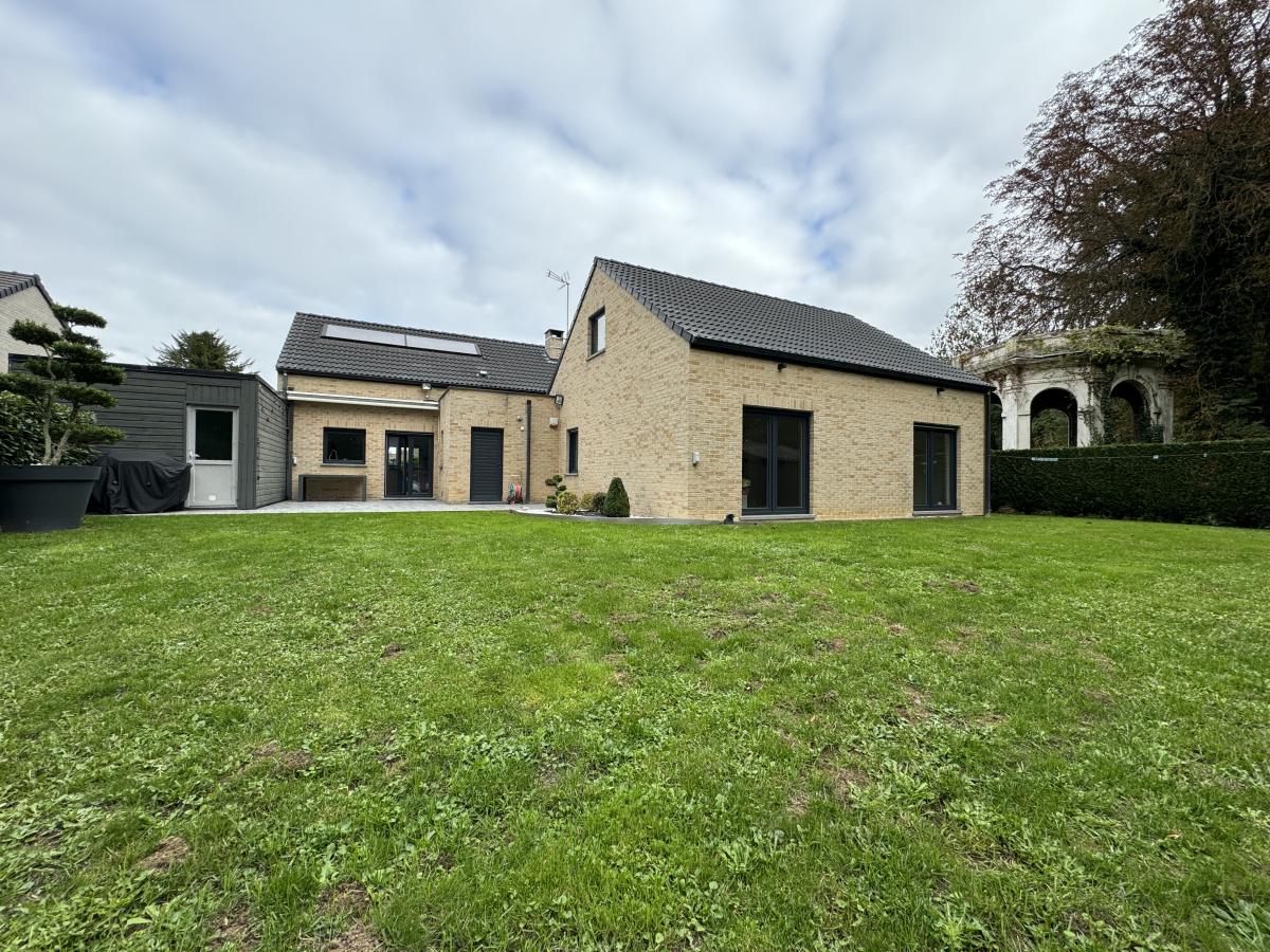 Pavillon individuel de 2011 5 chambres 