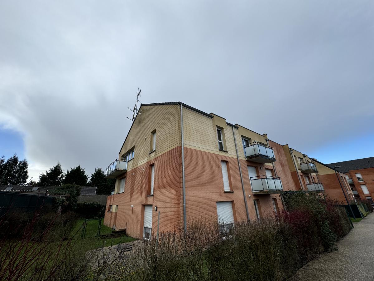 Studio avec balcon et parking Saint Saulve proche Valenciennes 