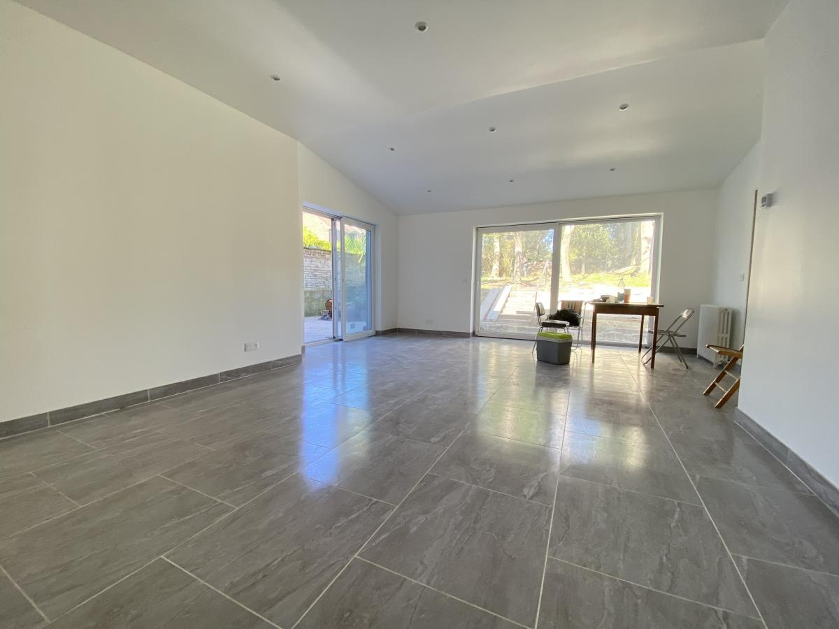 Valenciennes secteur Acacias, semi-plain-pied, 5ch, garage