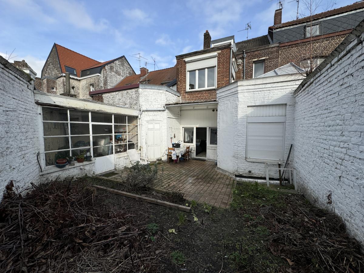 Immeuble de rapport Valenciennes quartier Nungesser comprenant 5 lots lou