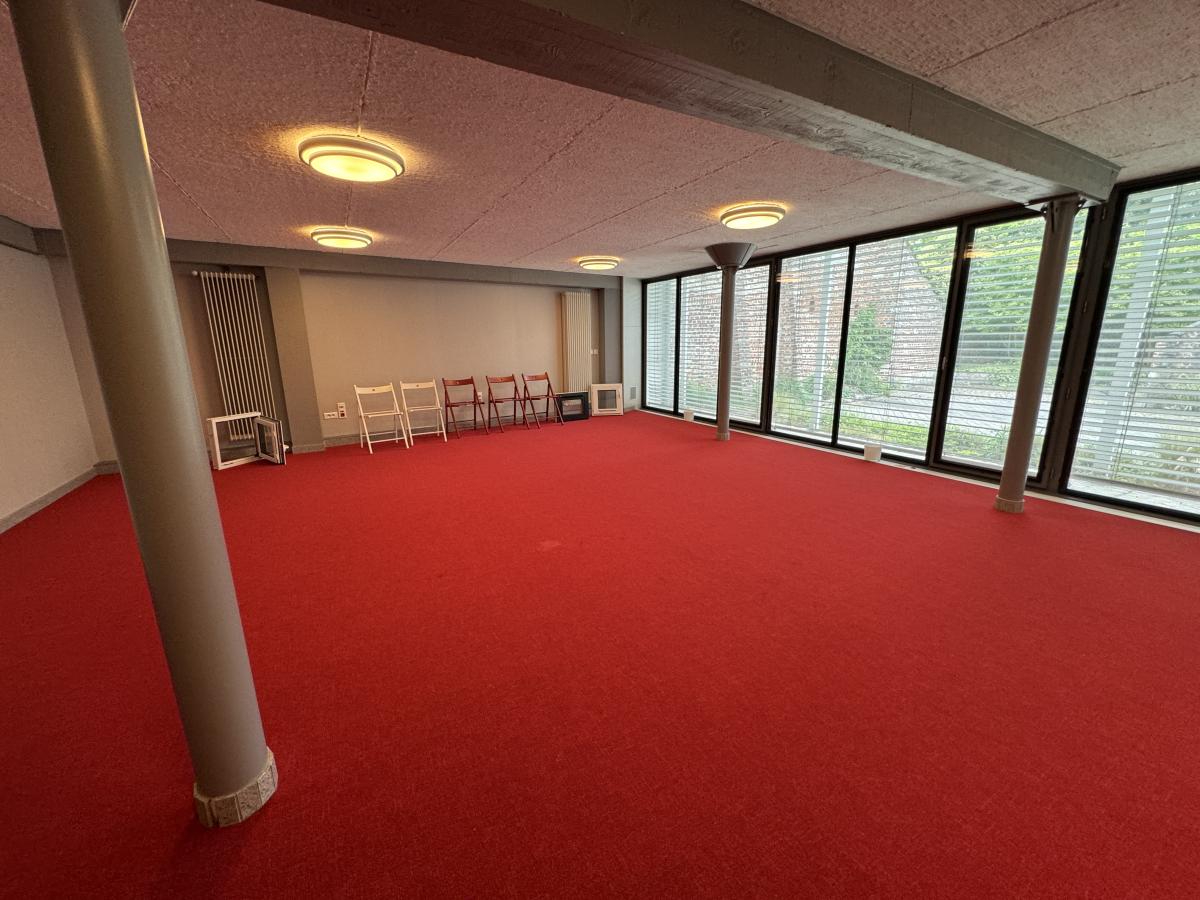 Ensemble immobilier Valenciennes centre ville immeuble de bureaux + habitation et parkings